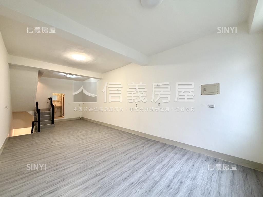 大寮有整理美巷透房屋室內格局與周邊環境