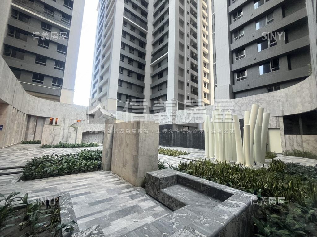 浩翰湖濱城全新三房平車房屋室內格局與周邊環境