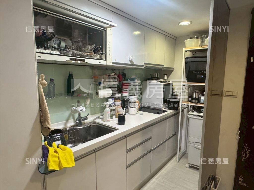 冬暖夏涼美秀館房屋室內格局與周邊環境