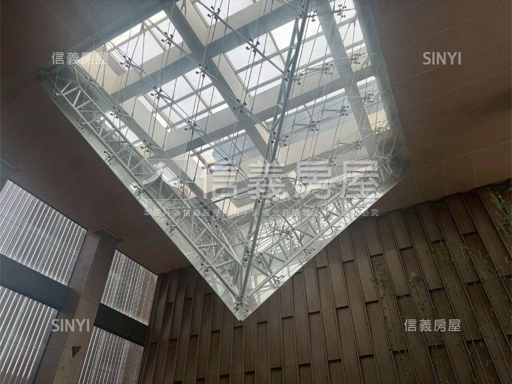 冬暖夏涼美秀館房屋室內格局與周邊環境