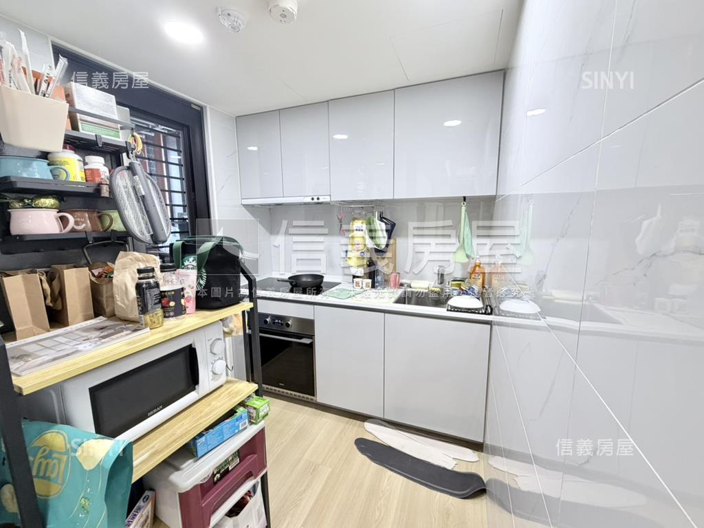 城易迅美景２房＋坡平車位房屋室內格局與周邊環境
