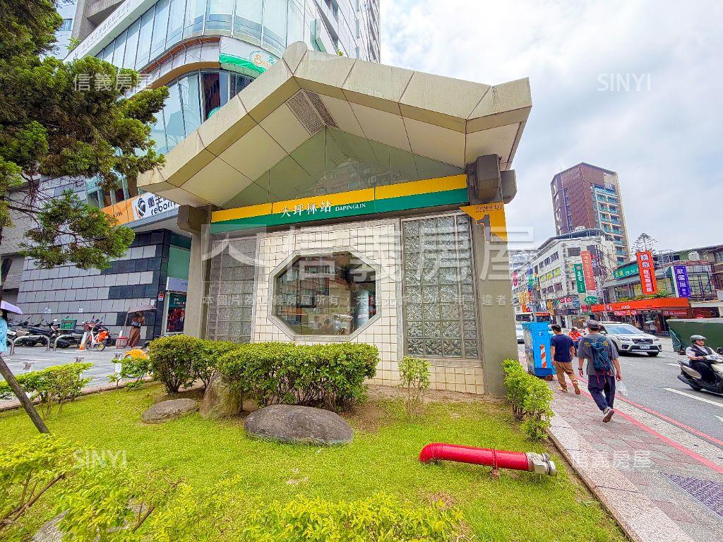 城易迅美景２房＋坡平車位房屋室內格局與周邊環境