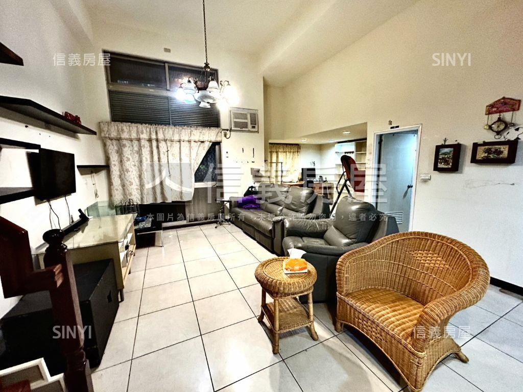 近未來體育園區一樓店住房屋室內格局與周邊環境