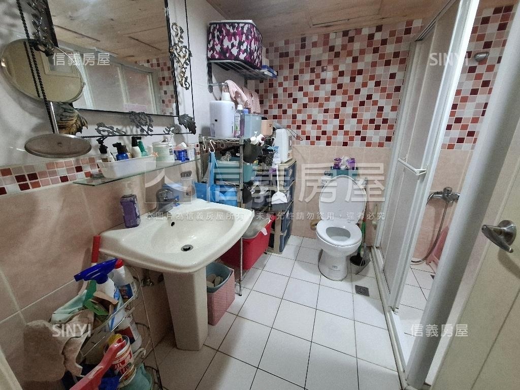 中山國小捷運大套房房屋室內格局與周邊環境