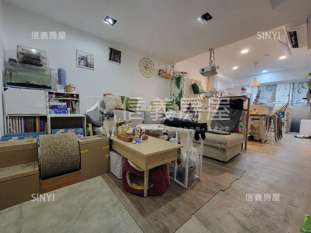 萬芳捷運台企靜謐電梯兩房房屋室內格局與周邊環境