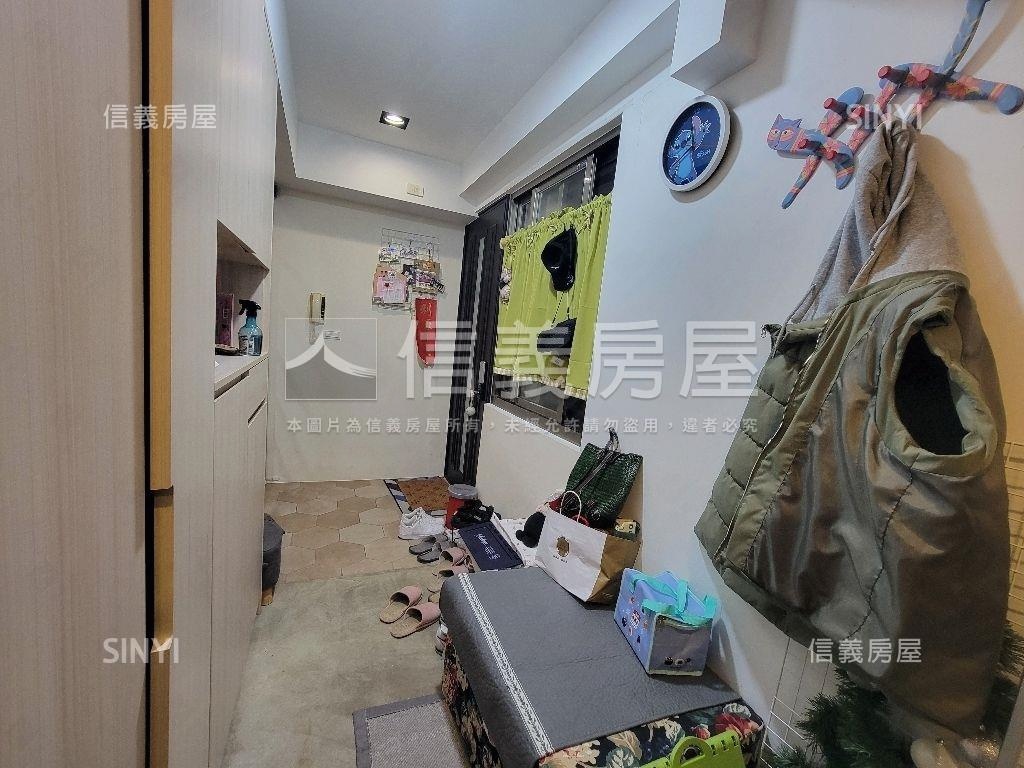 萬芳捷運台企靜謐電梯兩房房屋室內格局與周邊環境