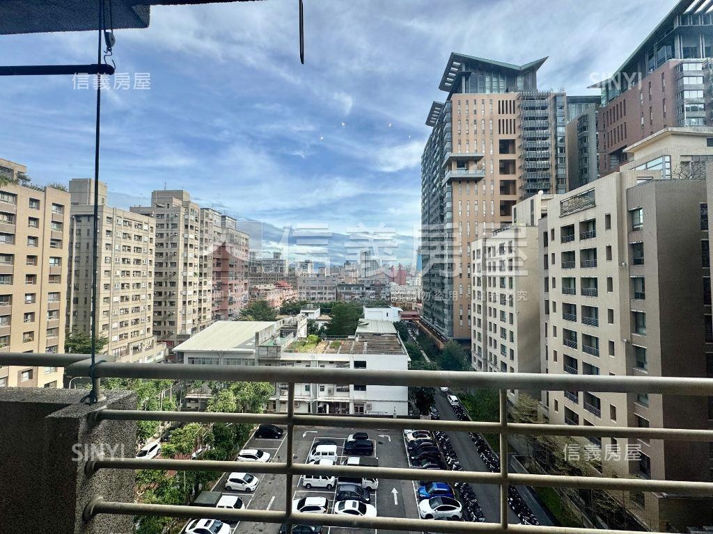 中港假期一房一廳房屋室內格局與周邊環境