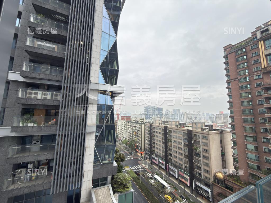 獨家☆台北星鑽豪邸附車位房屋室內格局與周邊環境