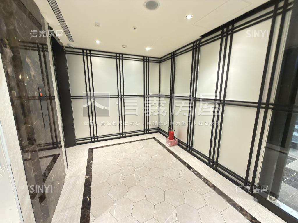 獨家☆台北星鑽豪邸附車位房屋室內格局與周邊環境