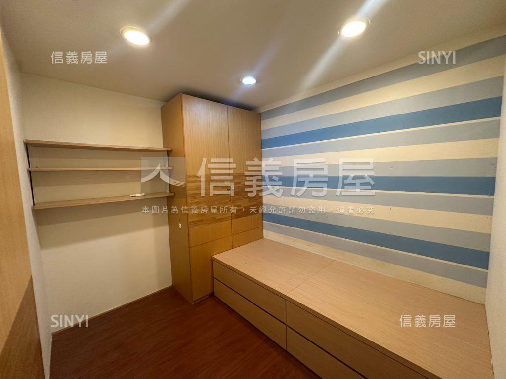 膝蓋救星二樓美宅房屋室內格局與周邊環境