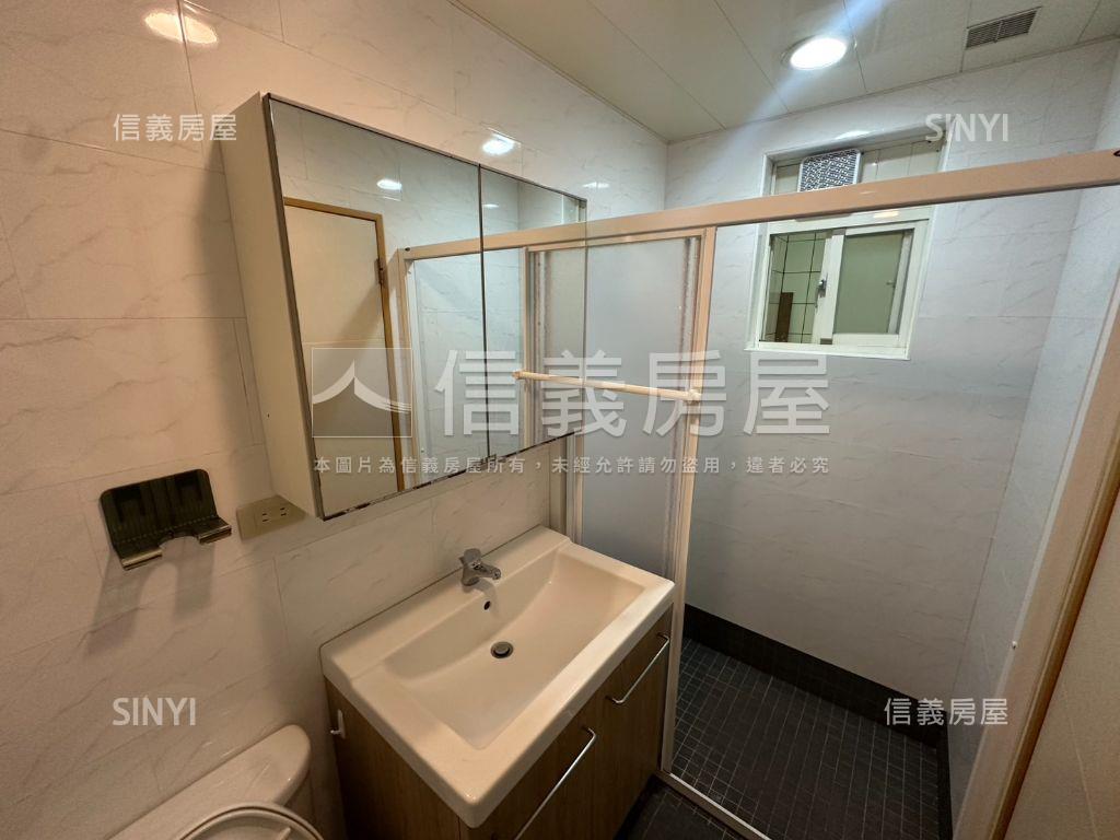 膝蓋救星二樓美宅房屋室內格局與周邊環境