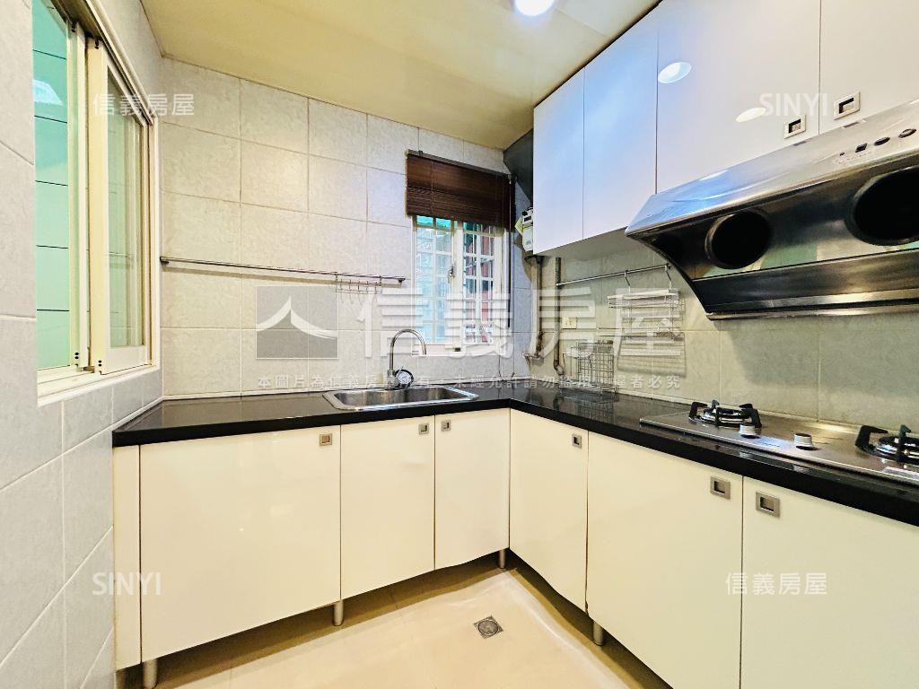 膝蓋救星二樓美宅房屋室內格局與周邊環境