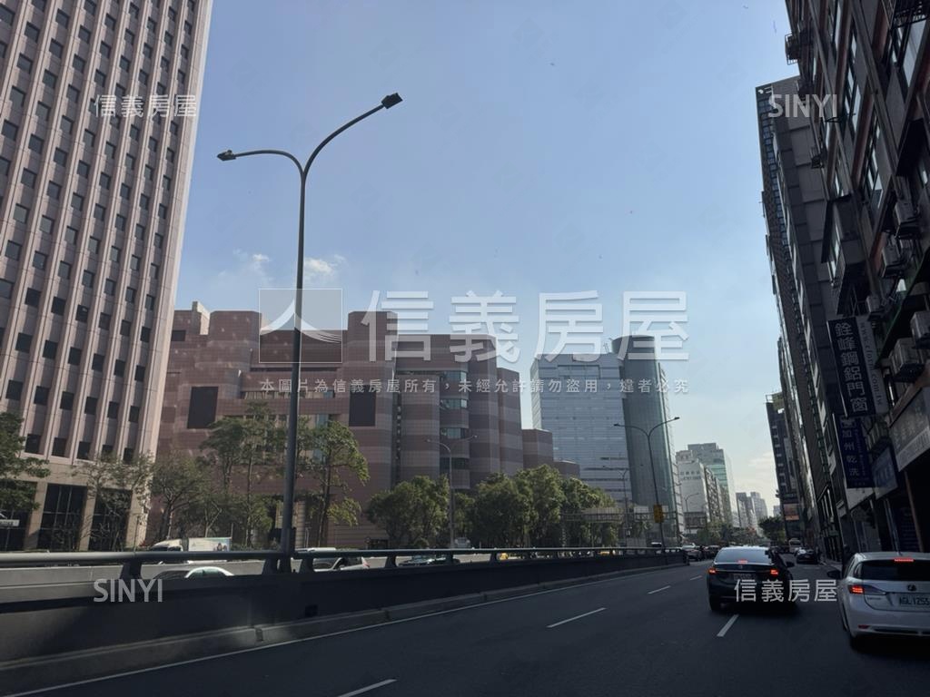 忠駝甲區一樓房屋室內格局與周邊環境