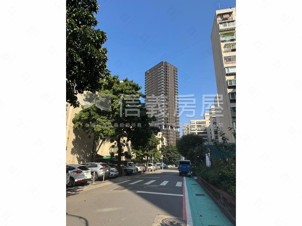 忠駝甲區一樓房屋室內格局與周邊環境