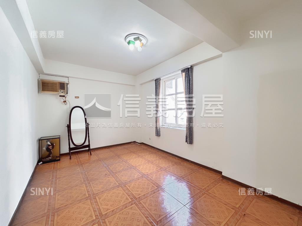 專任文化一路好機能透天Ａ房屋室內格局與周邊環境