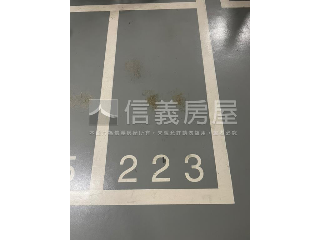 中山世紀精緻２房房屋室內格局與周邊環境