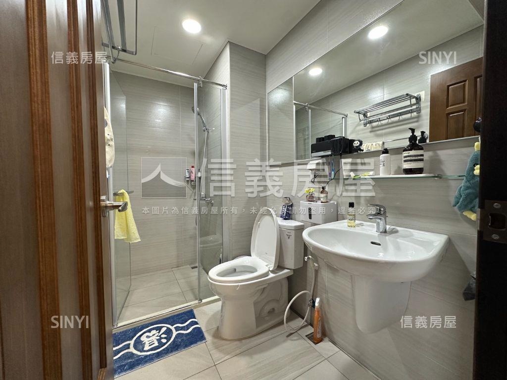 皇龍天澍裝潢大２房大平車房屋室內格局與周邊環境
