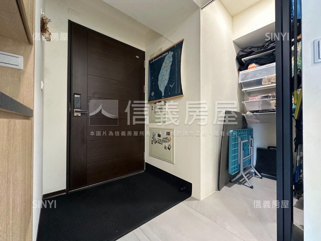 皇龍天澍裝潢大２房大平車房屋室內格局與周邊環境