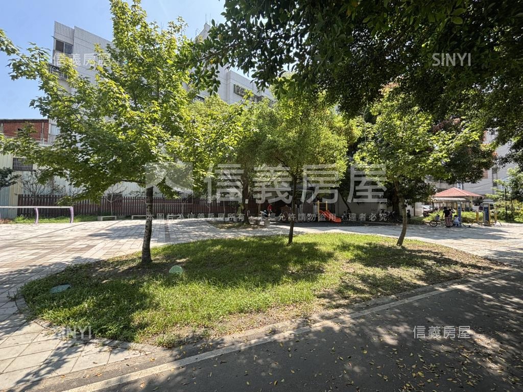潭雅神綠園道旁都計內農地房屋室內格局與周邊環境