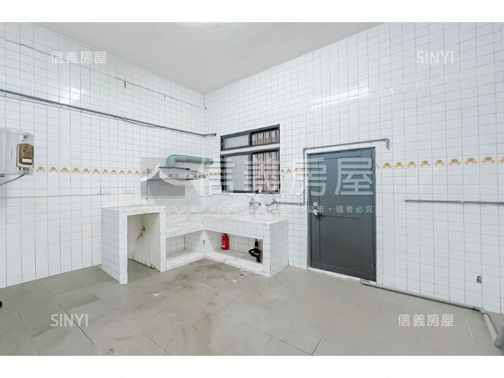 松竹國小旁朝南透店房屋室內格局與周邊環境