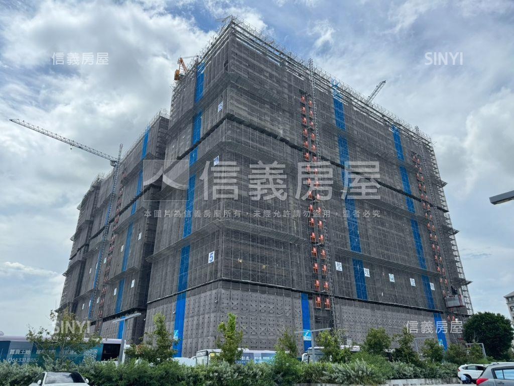 南科卓越城Ａ０５兩房車位房屋室內格局與周邊環境