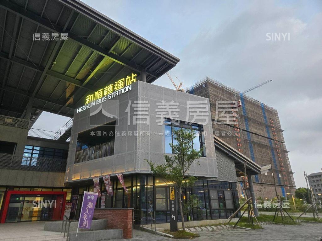 南科卓越城Ａ０５兩房車位房屋室內格局與周邊環境