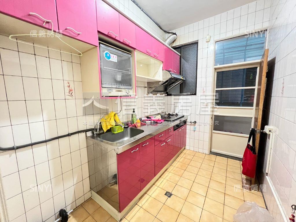 副都心中港大三房房屋室內格局與周邊環境