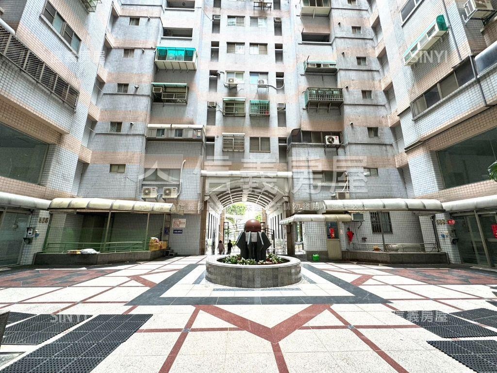三民學區稀有三房車位房屋室內格局與周邊環境