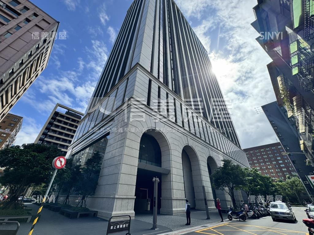 仁愛路三段靜巷庭院一樓房屋室內格局與周邊環境