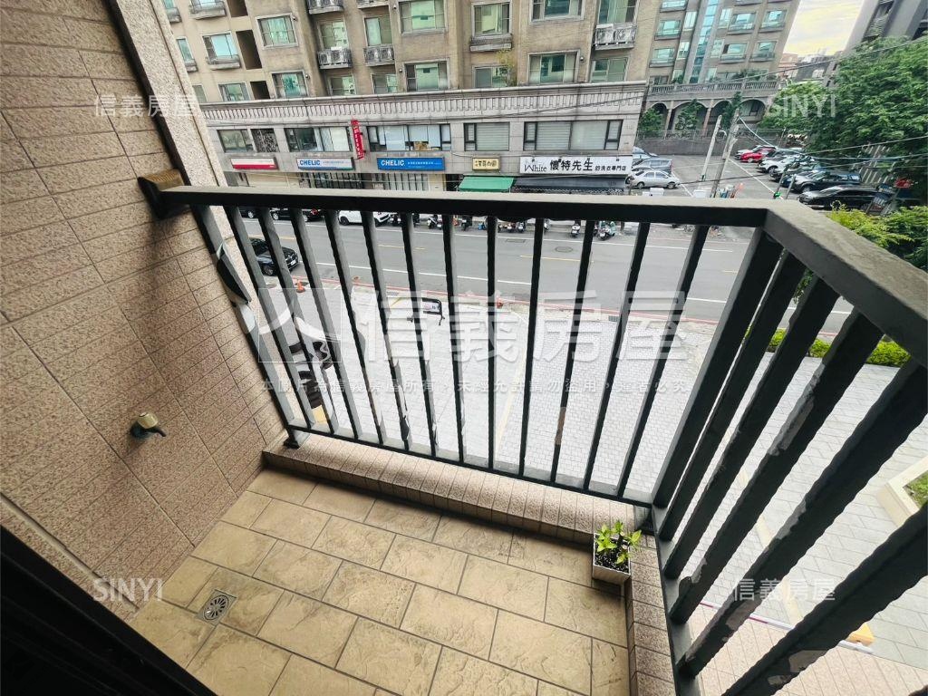 稀有美裝潢百川文哲三房房屋室內格局與周邊環境