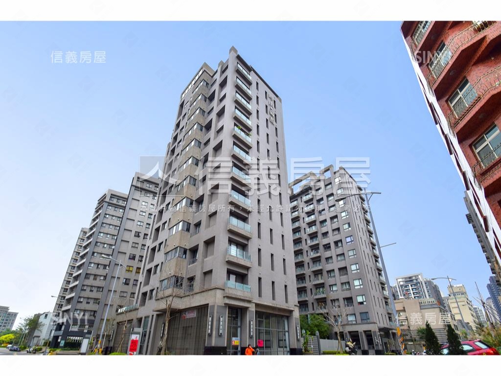 黃金店面．坤山藏馥房屋室內格局與周邊環境