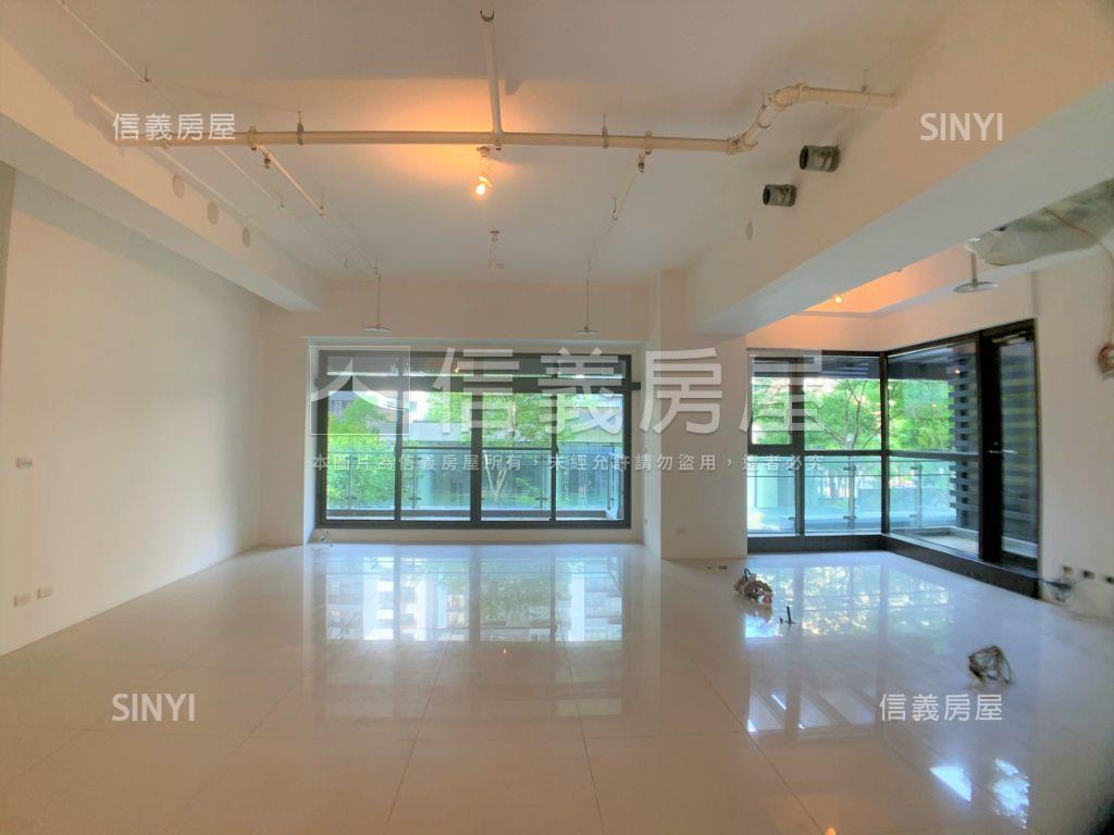 專任璽苑面中庭２樓房屋室內格局與周邊環境