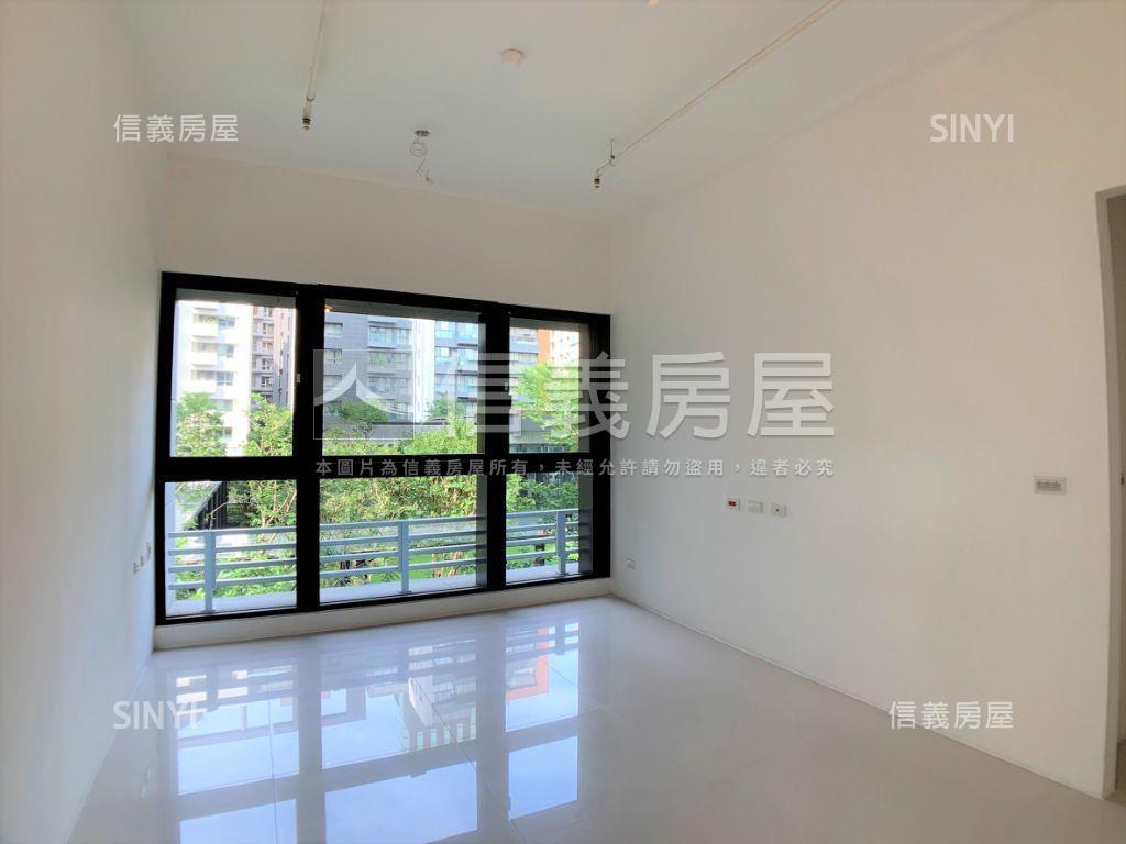 專任璽苑面中庭２樓房屋室內格局與周邊環境