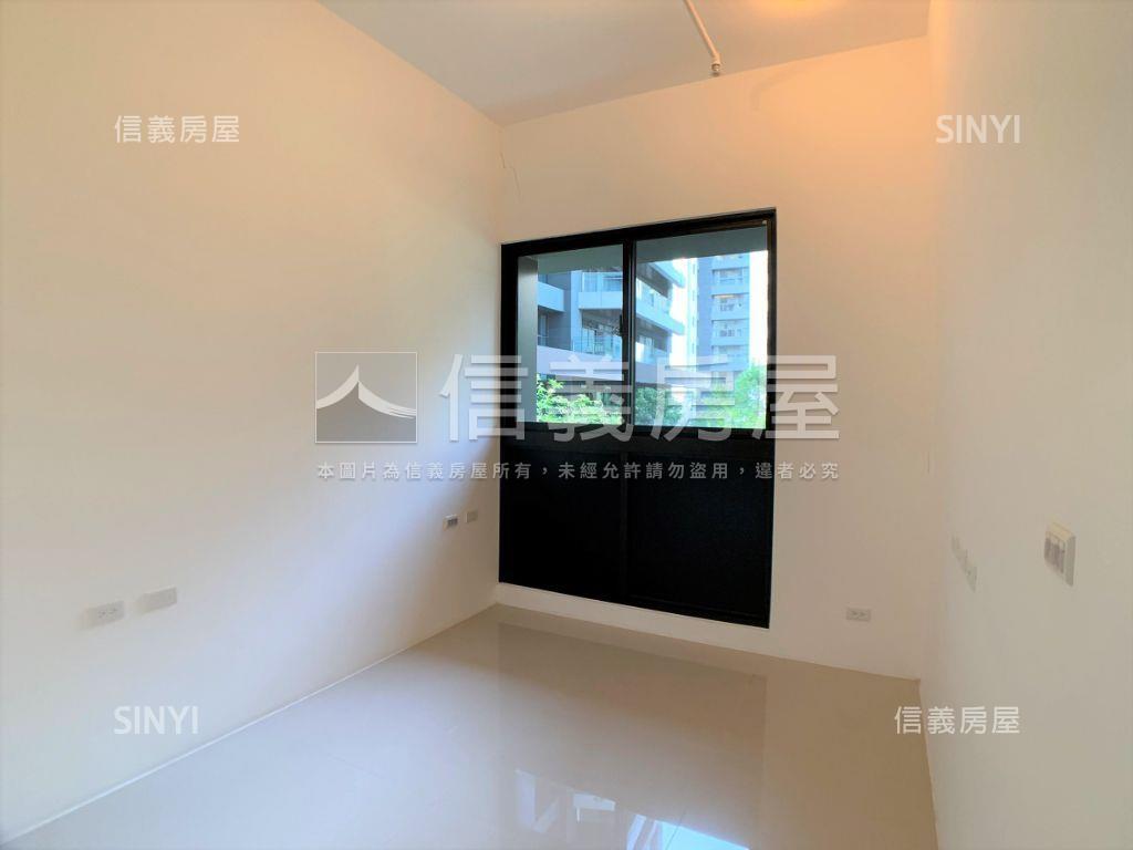 專任璽苑面中庭２樓房屋室內格局與周邊環境