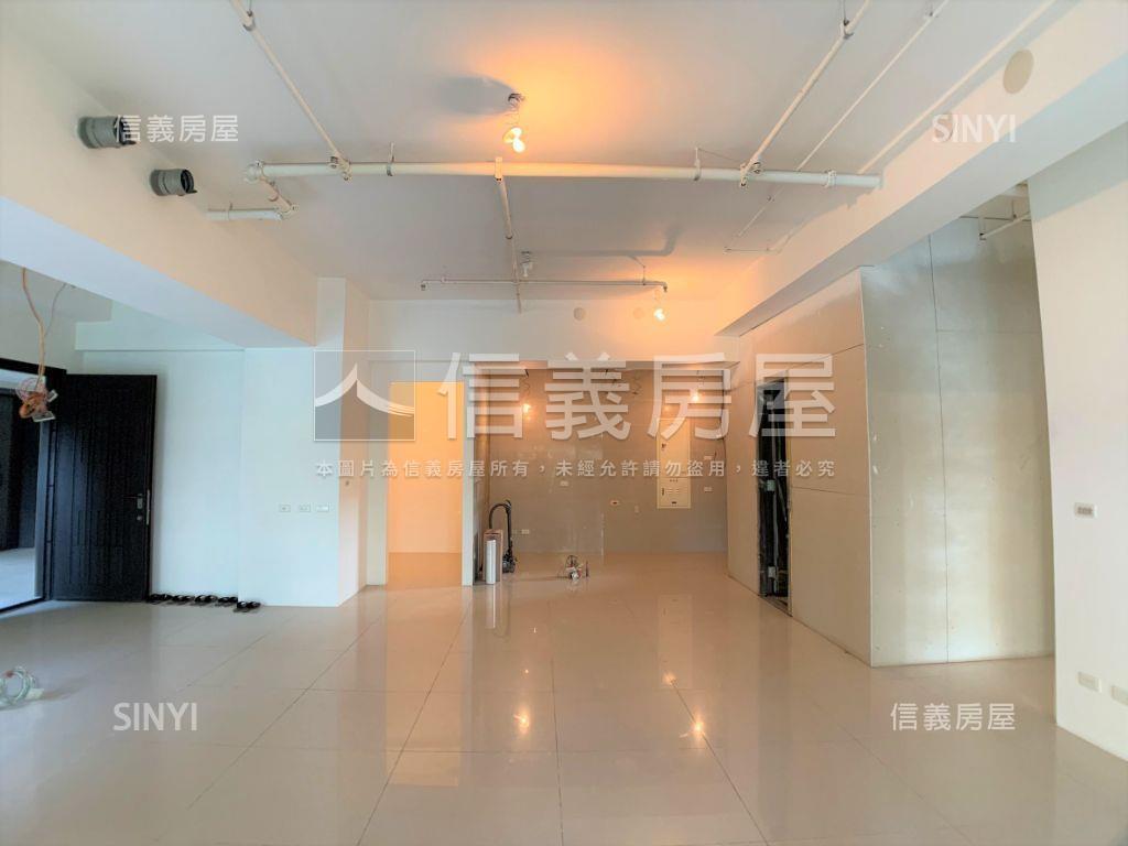 專任璽苑面中庭２樓房屋室內格局與周邊環境