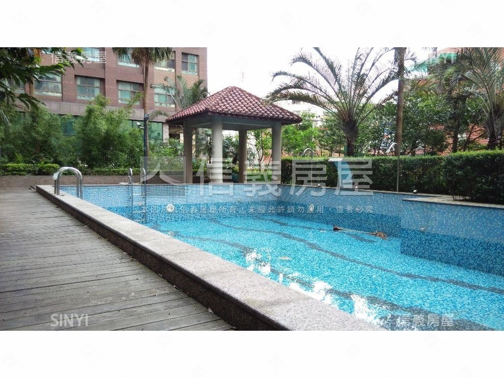 樺昇麗池三房車位房屋室內格局與周邊環境