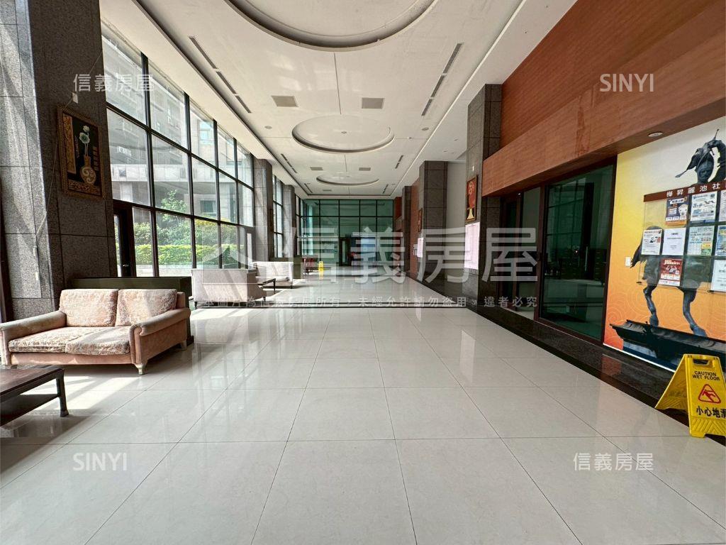 復旦挑高寬敞三房車位房屋室內格局與周邊環境