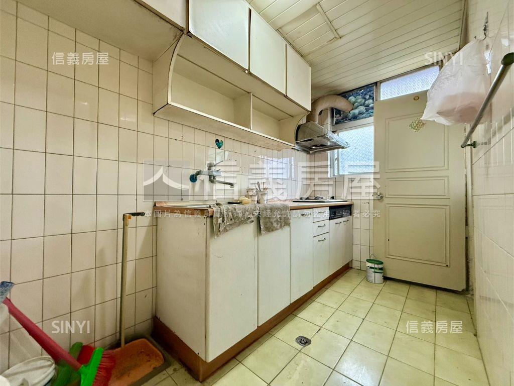 安康明亮綠景三房美寓房屋室內格局與周邊環境