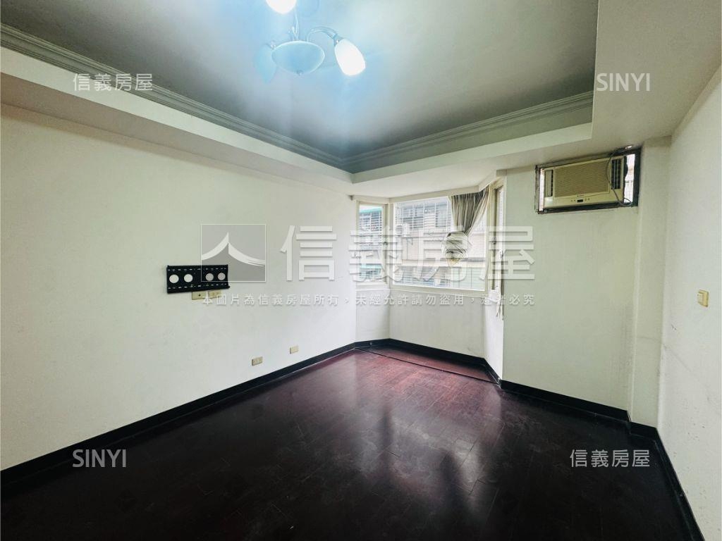 捷運哈拉商圈挑高明湖美寓房屋室內格局與周邊環境