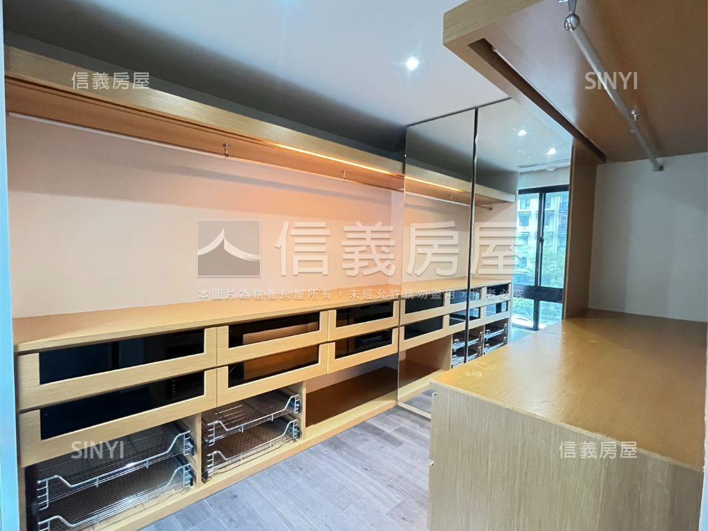 元亨新富稀有雙車位房屋室內格局與周邊環境