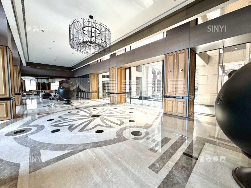 １１期重劃裝潢奢華宅房屋室內格局與周邊環境