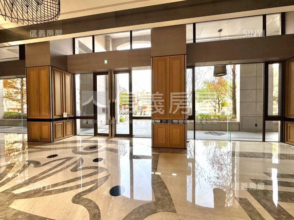 １１期重劃裝潢奢華宅房屋室內格局與周邊環境