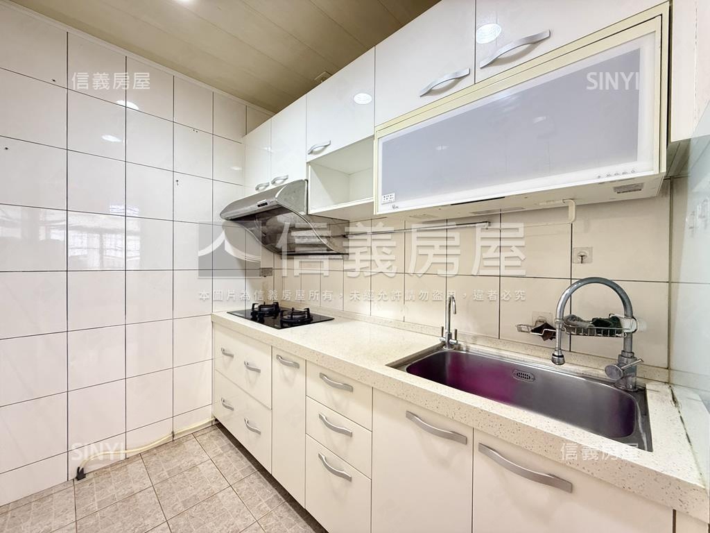 五福路成家電梯兩房兩衛房屋室內格局與周邊環境