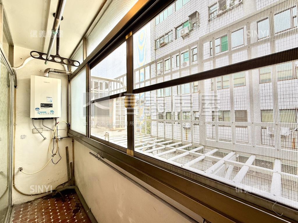 五福路成家電梯兩房兩衛房屋室內格局與周邊環境