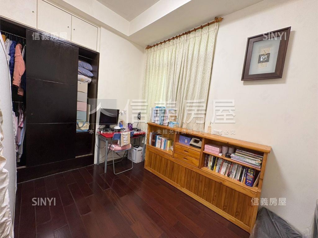 宜誠金品稀有兩房庭院戶房屋室內格局與周邊環境