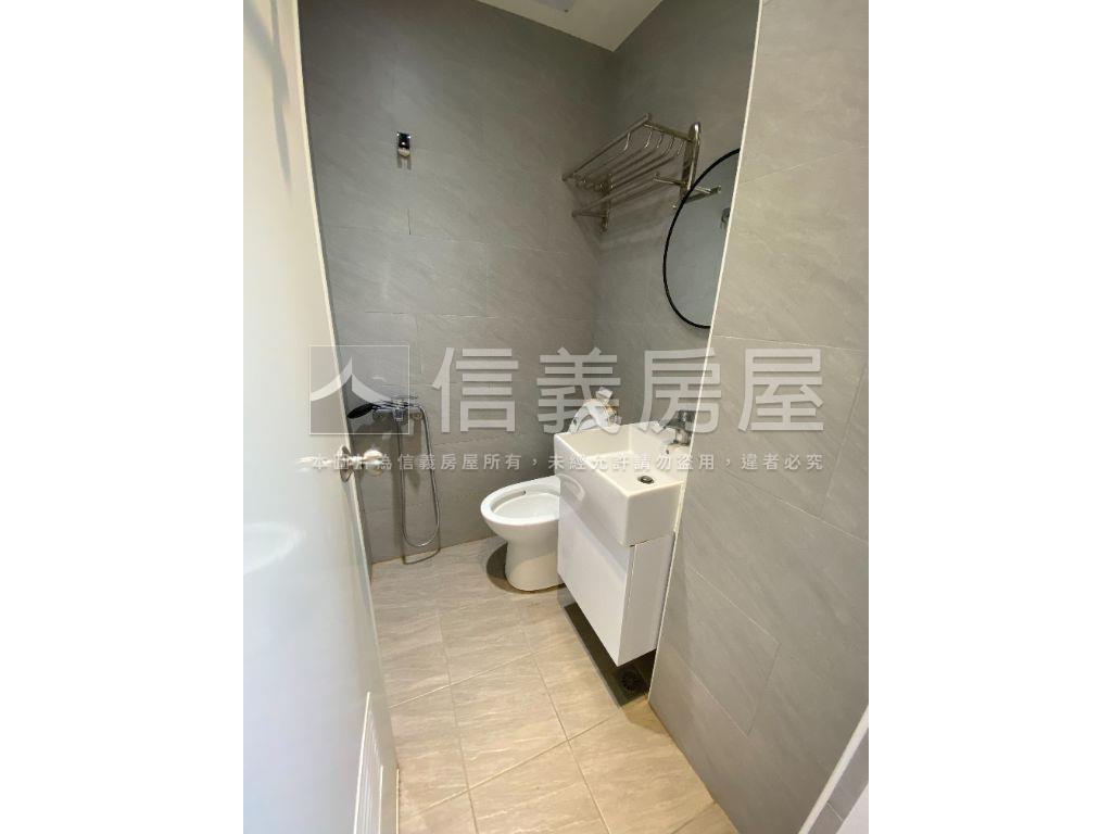 正復興路三段私藏收租聖品房屋室內格局與周邊環境