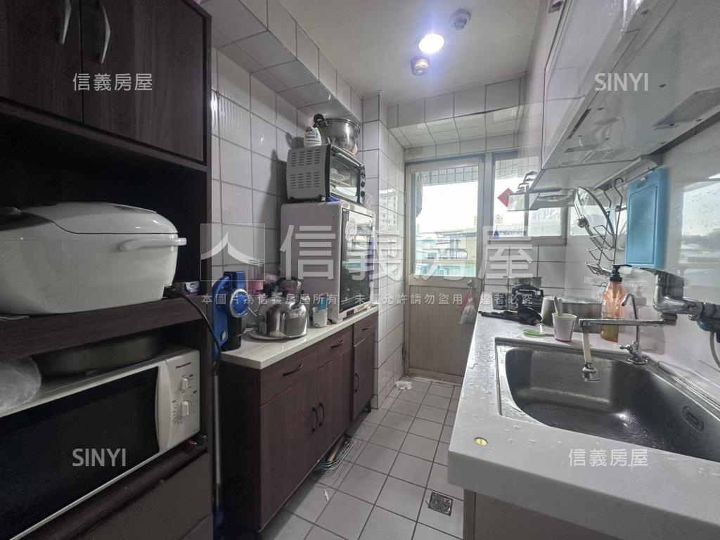 近１１期大坪數首購宅房屋室內格局與周邊環境