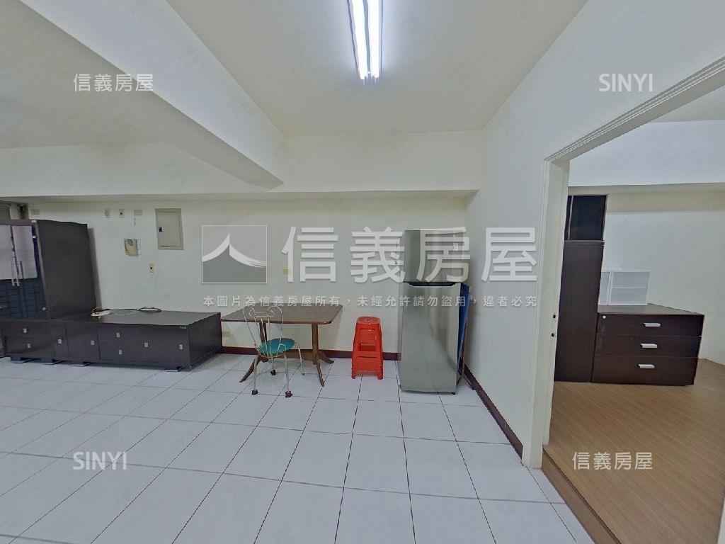 中興大學學府商圈三房車位房屋室內格局與周邊環境