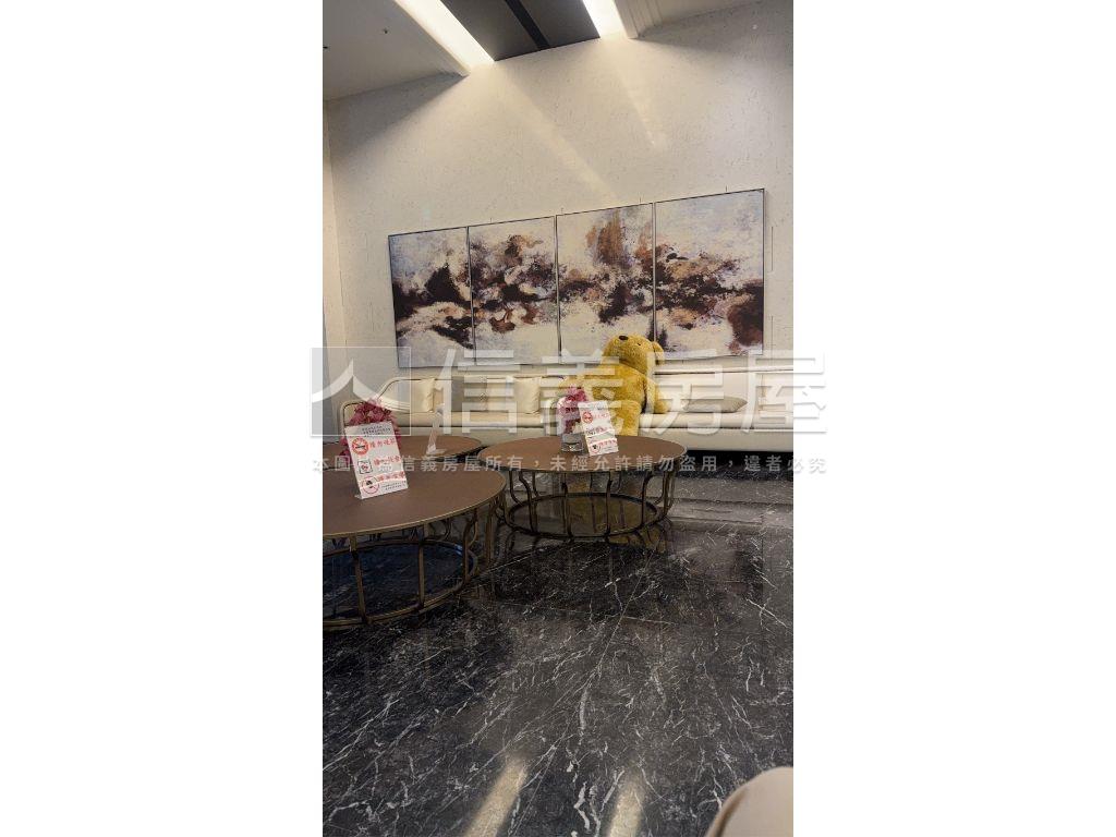 晶麒邊間兩房帶車位房屋室內格局與周邊環境