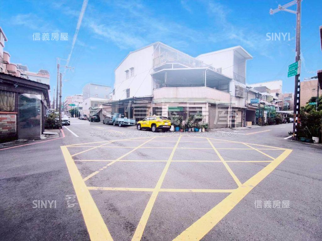 南勢８米路前庭院溫馨透天房屋室內格局與周邊環境